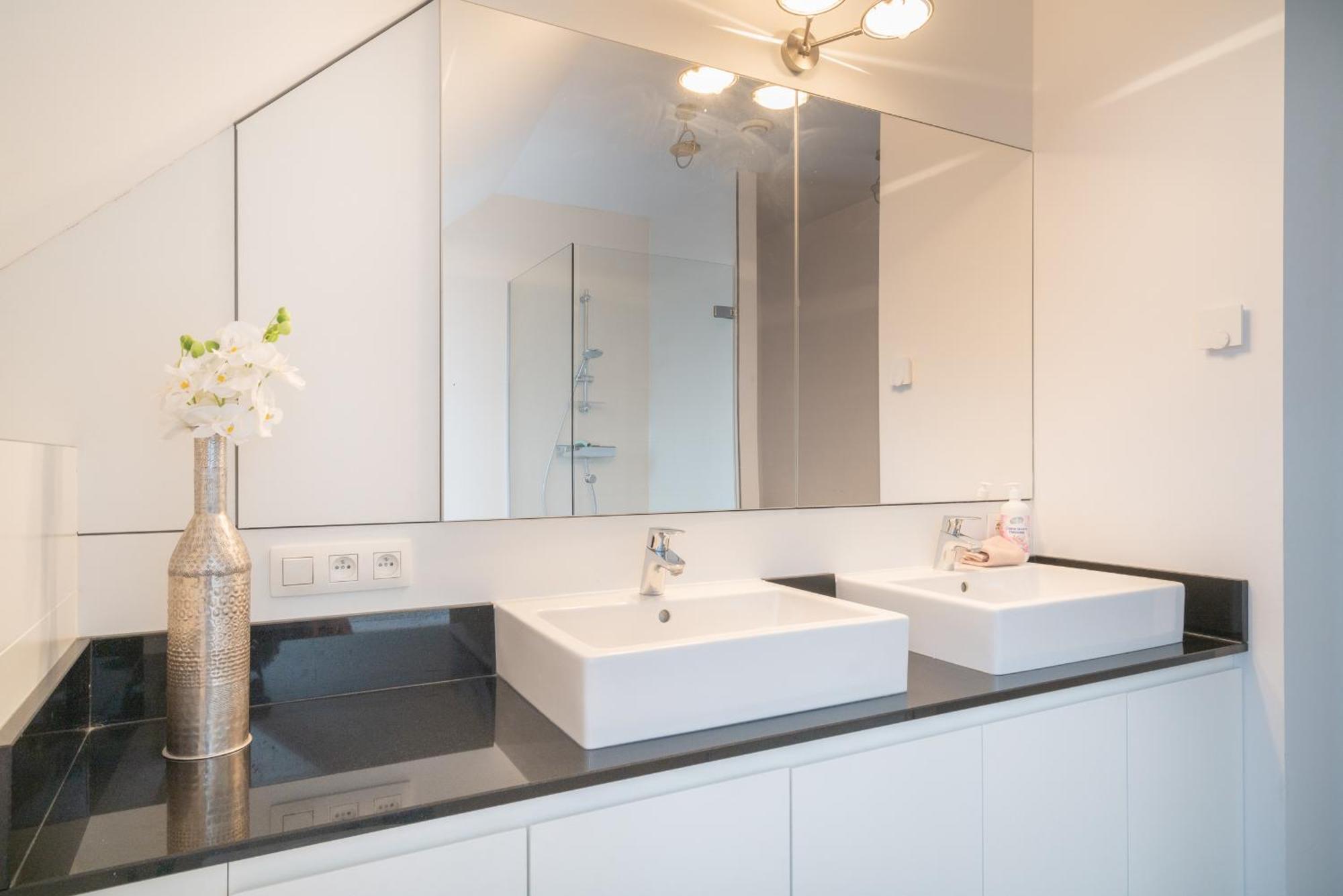 Light House Lodge. Apartment In Center Of אנטוורפן מראה חיצוני תמונה
